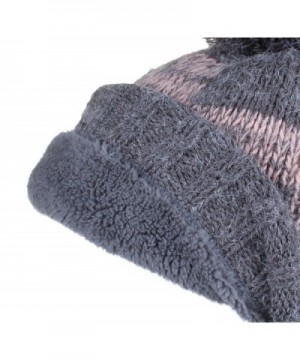 Hatsandscarf Exclusives Buffalo Pattern Beanie in Women's Skullies & Beanies